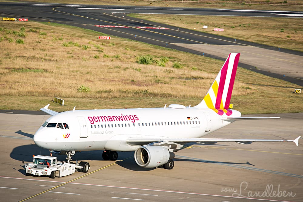 Flugzeuge spotten am Flughafen Köln/Bonn