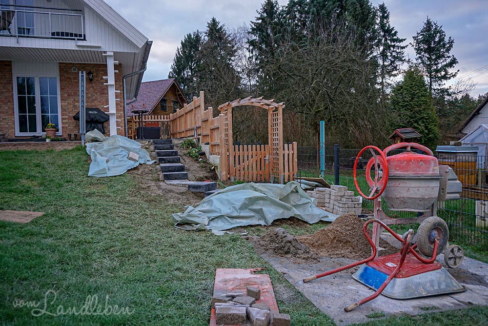 Bau der Gartentreppe
